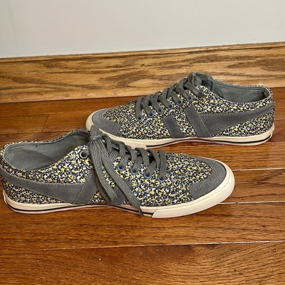 GOLA Olive Green Liberty Art Fabrics Sz  7 Women's Colorful Sneakers Art To Wear - Picture 7 of 10